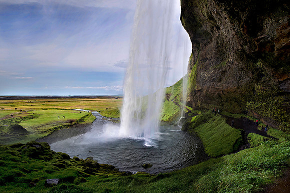 Seljalandsfoss - Behind the Falls