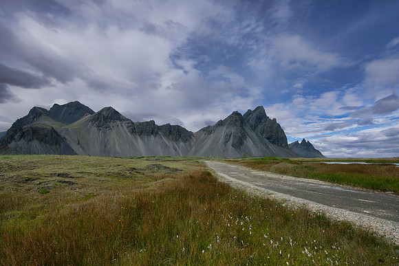 Road to Vestrahorn